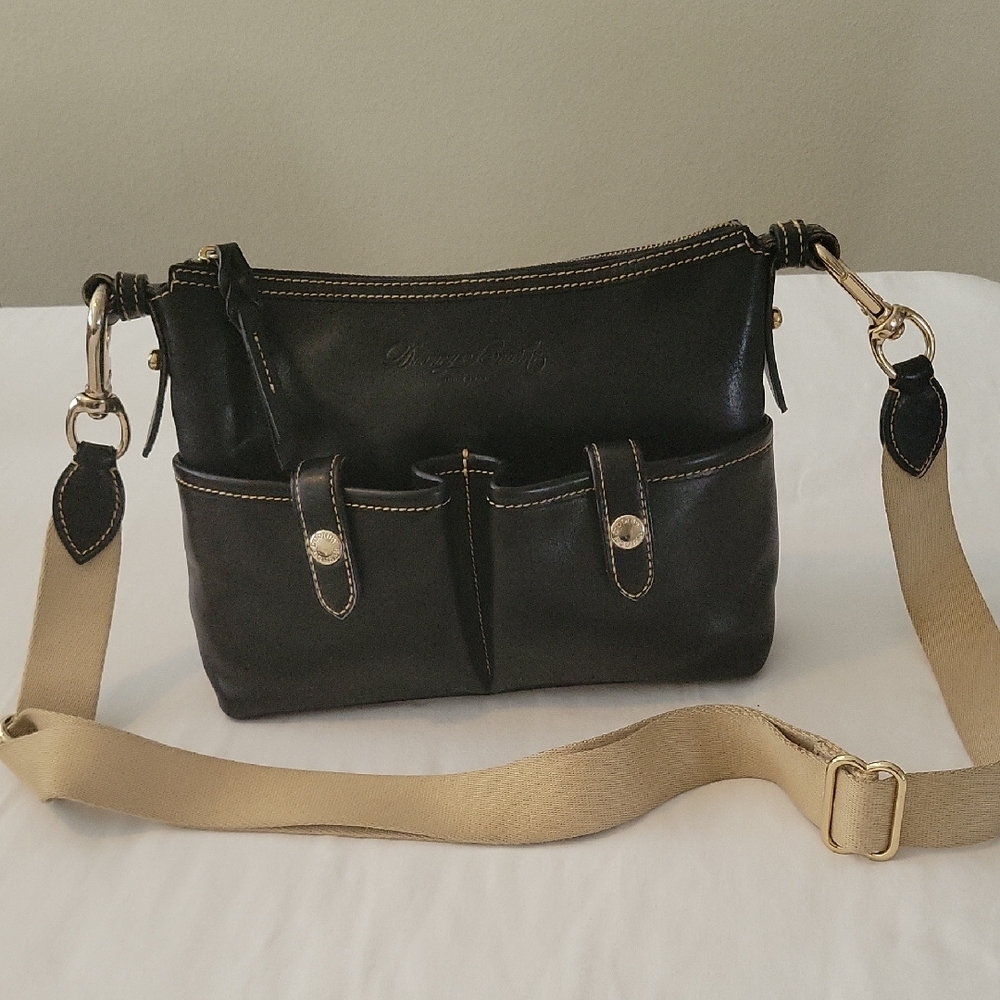 Vintage Dooney & Bourke Black Leather Crossbody Bag